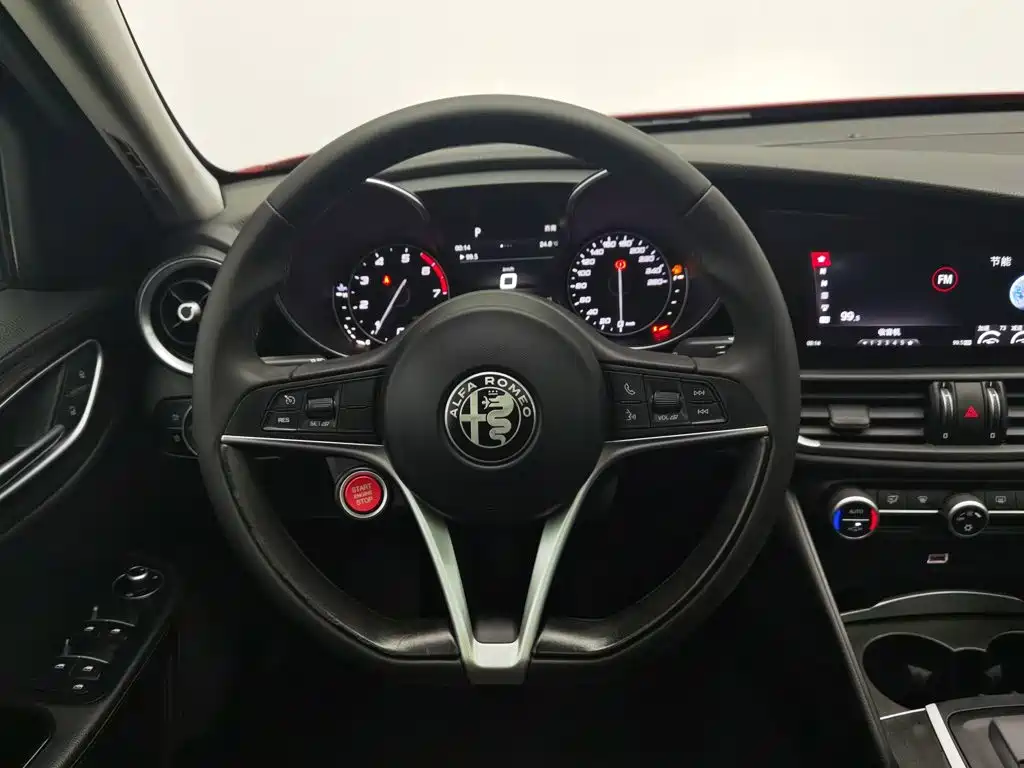 Alfa Romeo Giulia — миниатюра 11