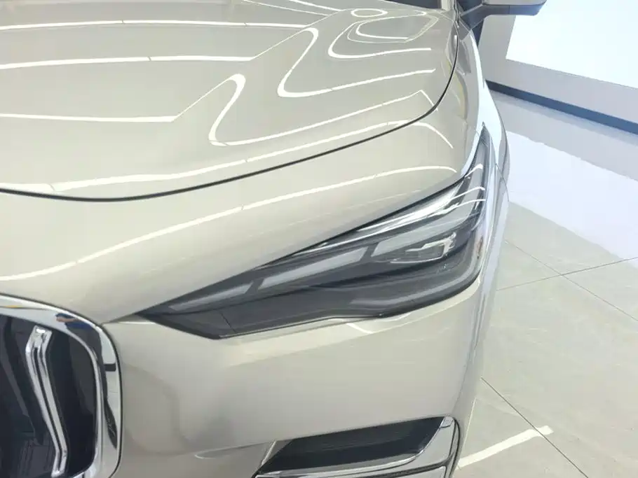 Geely Emgrand — миниатюра 5