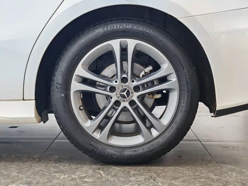 Mercedes-Benz A-Class — миниатюра 9