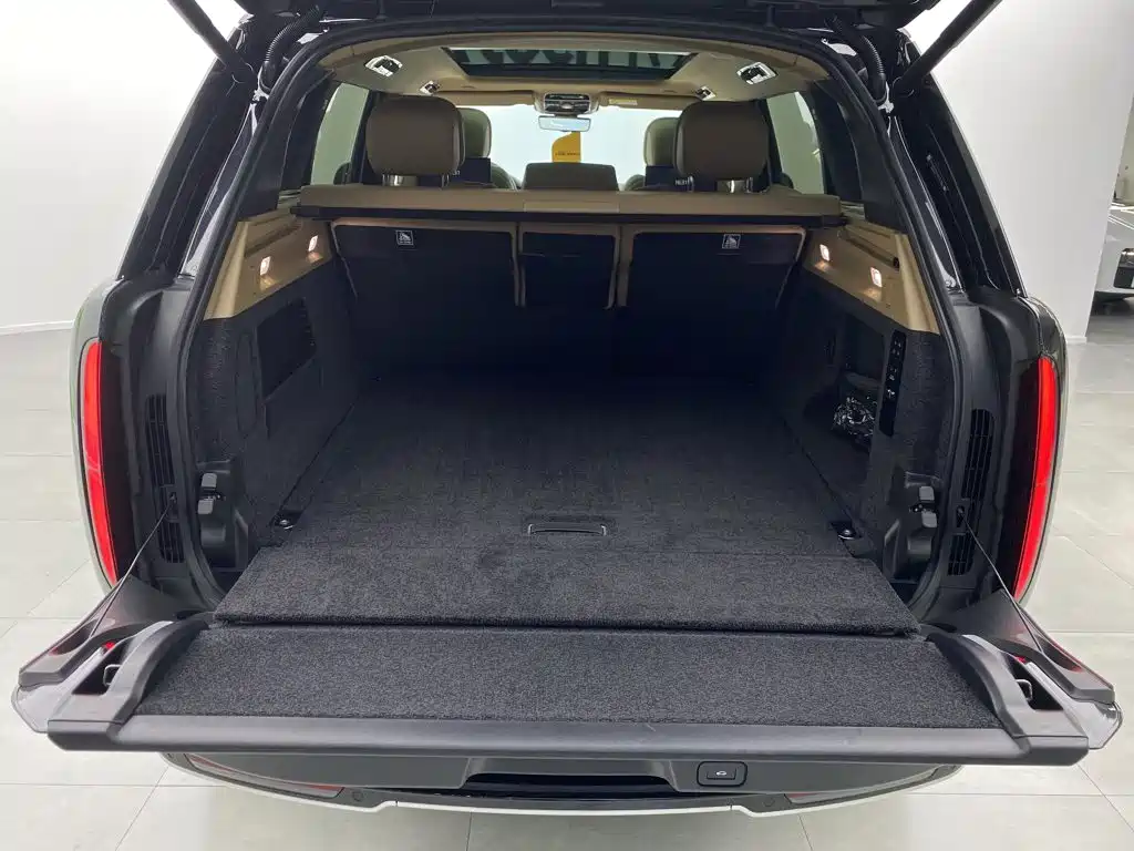 Land Rover Range Rover — миниатюра 3