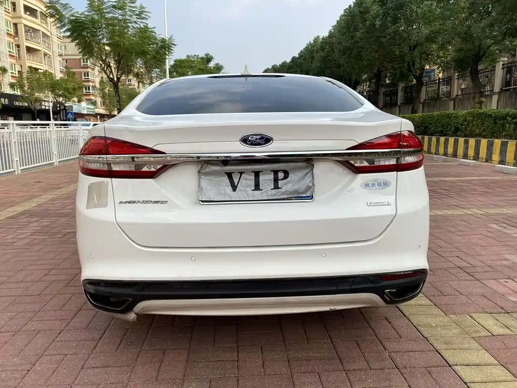 Ford Mondeo — миниатюра 5