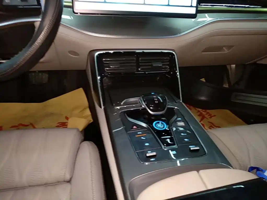 BYD Tang New Energy — миниатюра 14