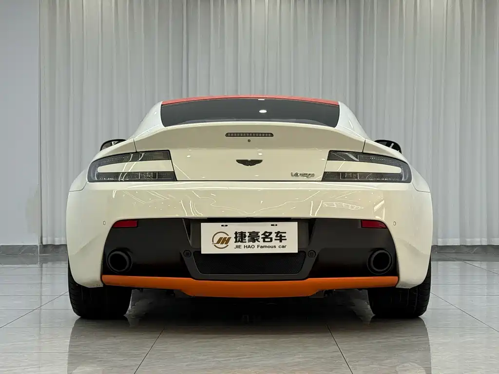 Aston Martin V8 Vantage 2016 4.7L Coupe Edition 5