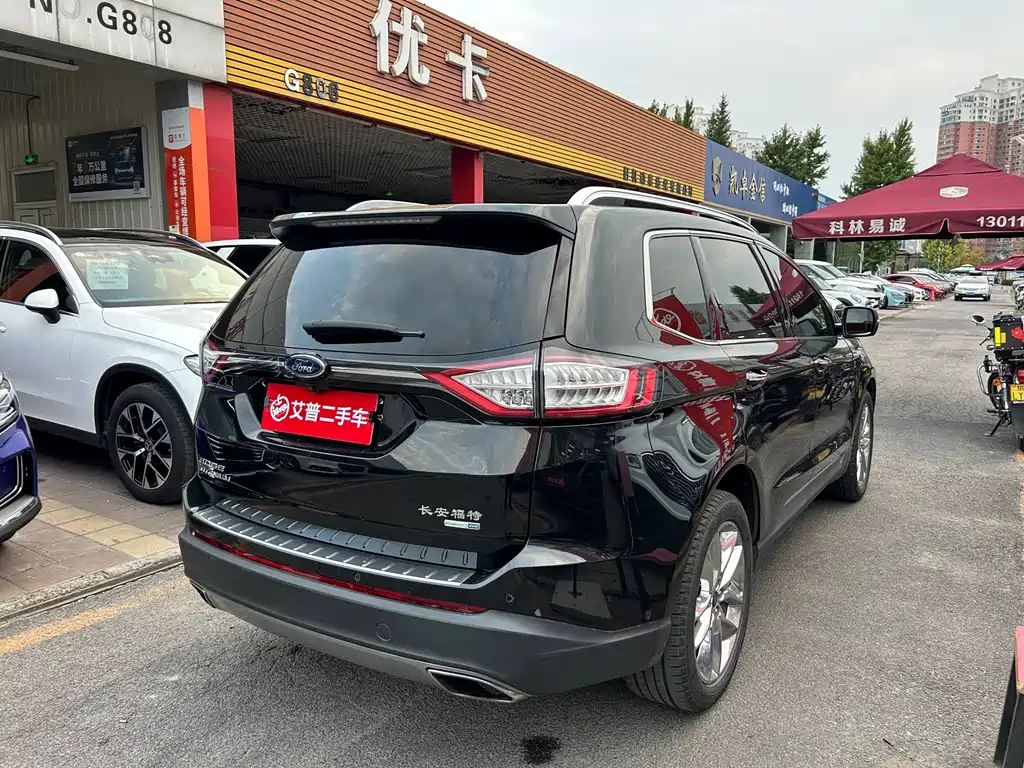 Ford Edge — миниатюра 4