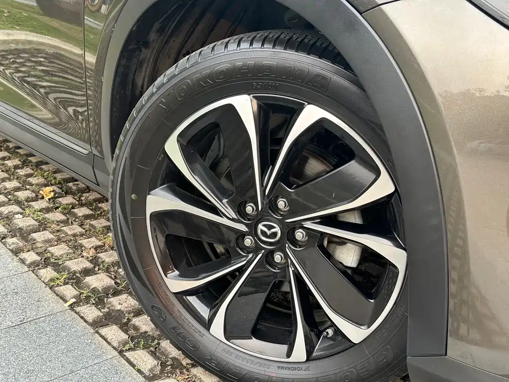 Mazda CX-4 — миниатюра 4