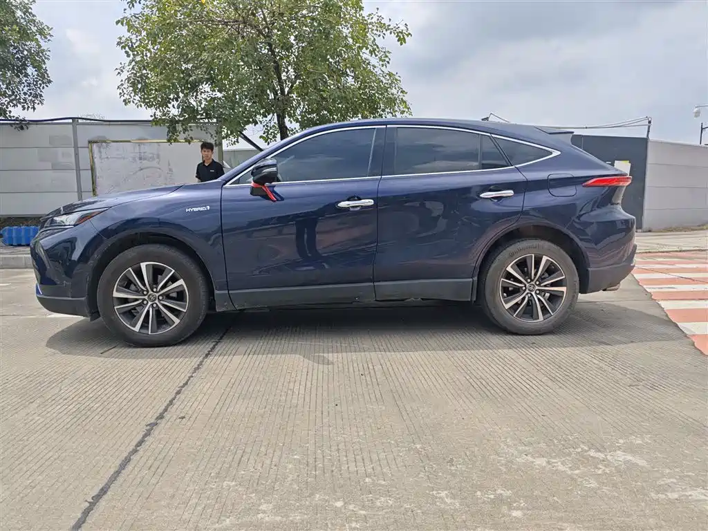 Toyota Harrier — миниатюра 3