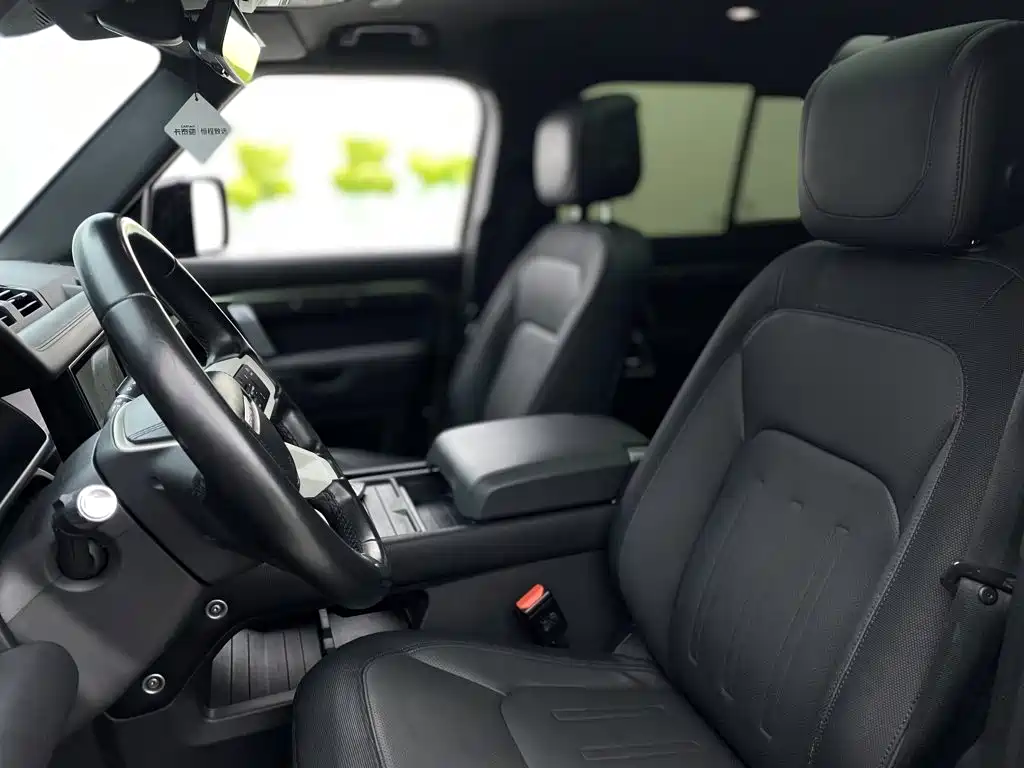 Land Rover Defender — миниатюра 16
