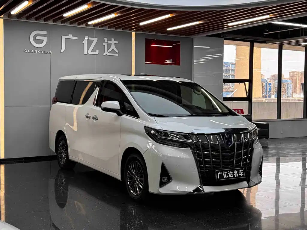 Toyota Alphard — миниатюра 2