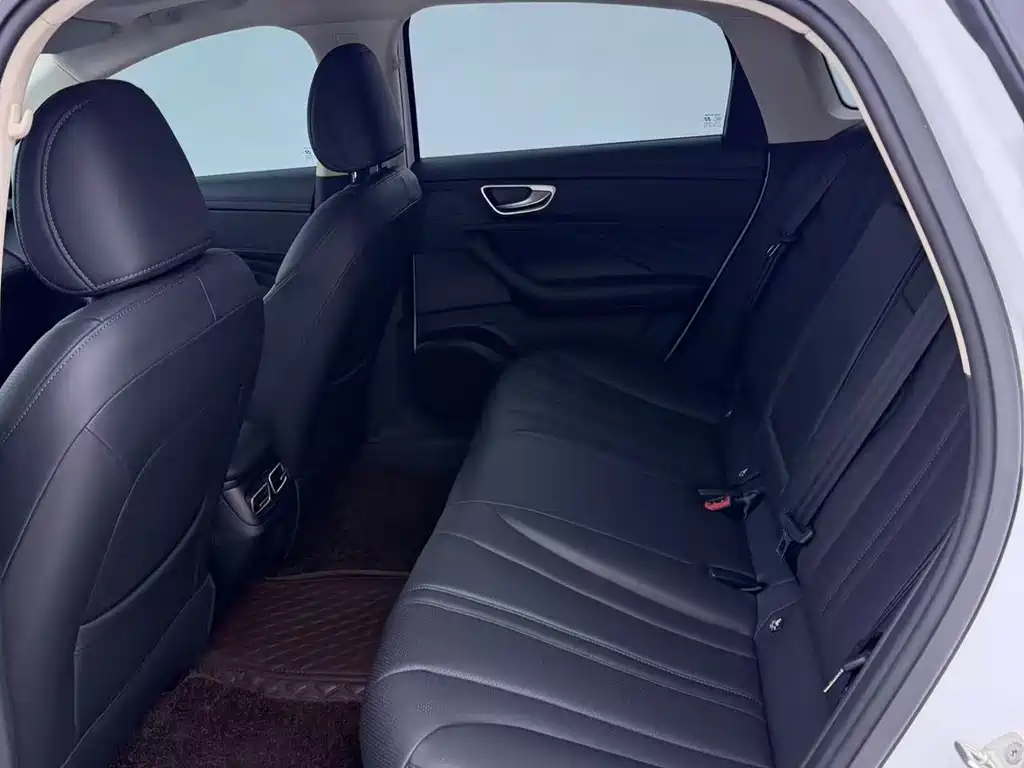 Roewe D7 — миниатюра 9