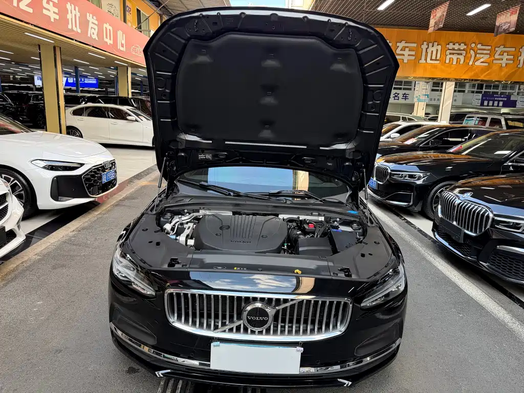 Volvo S90 — миниатюра 33