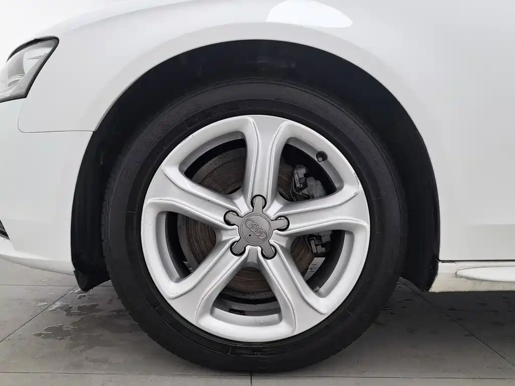 Audi A4L — миниатюра 17