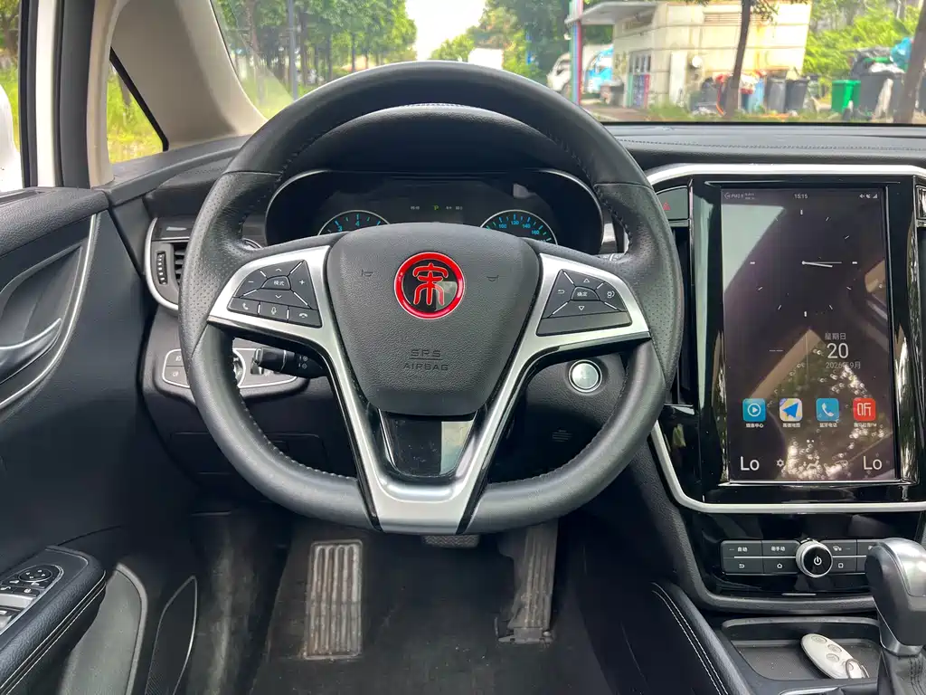 BYD MAX — миниатюра 4