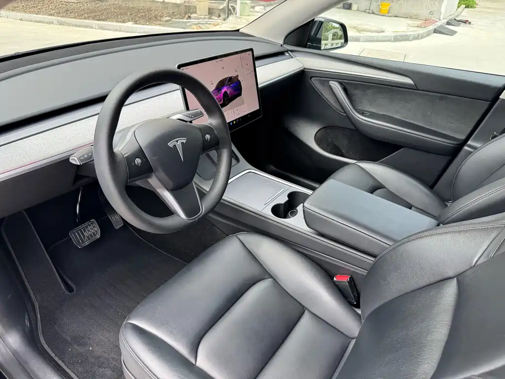 Tesla Model Y — фотографии объявления, Фото 4