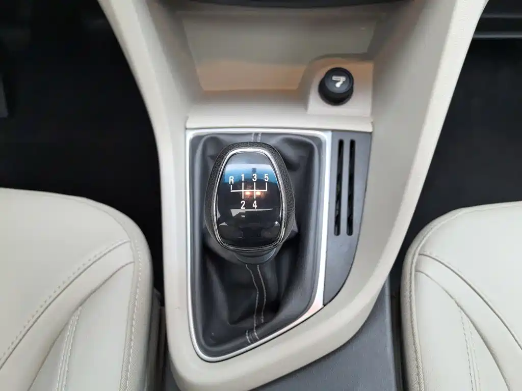 Buick Excelle — миниатюра 13