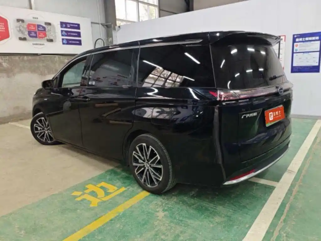 GAC Motor Trumpchi E8 PHEV — миниатюра 6