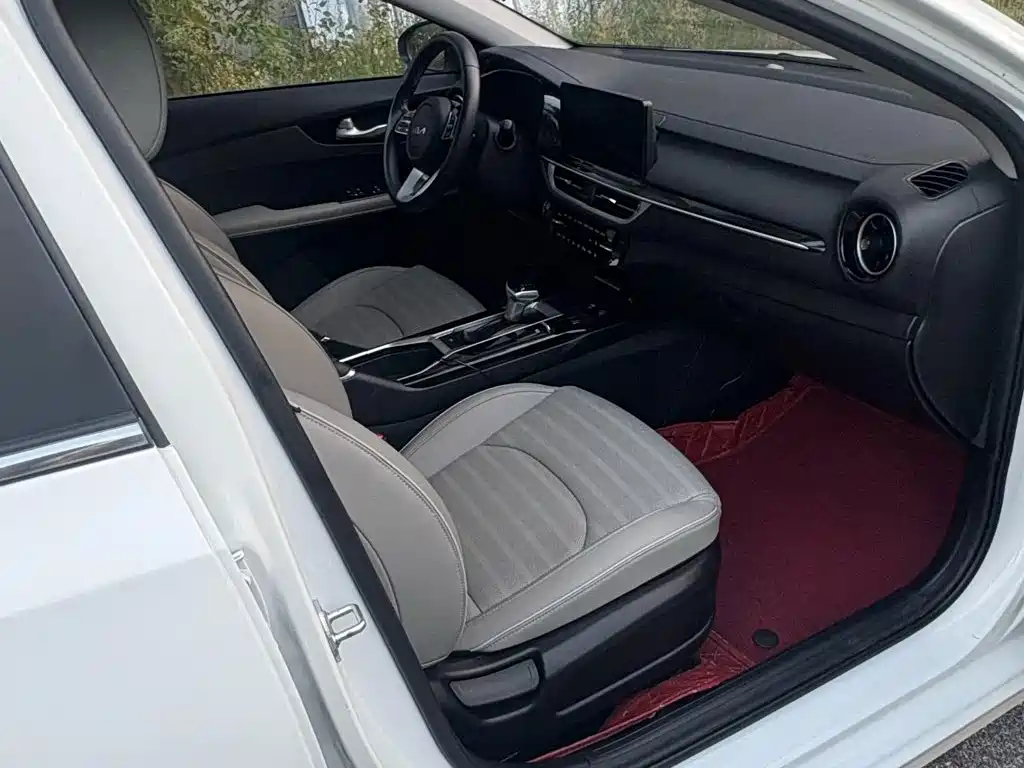 Kia K3 — миниатюра 7