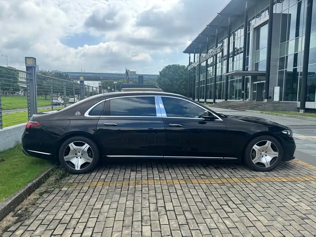 Mercedes-Benz S-Class — миниатюра 4