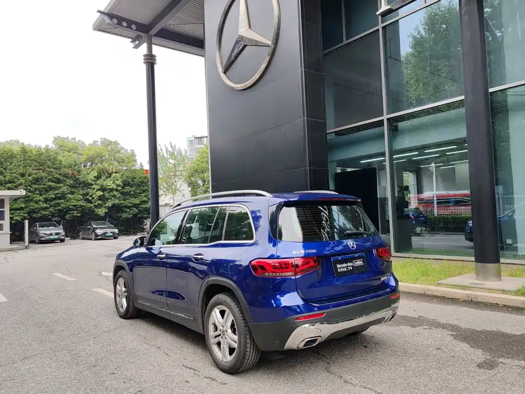 Mercedes-Benz GLB — миниатюра 17
