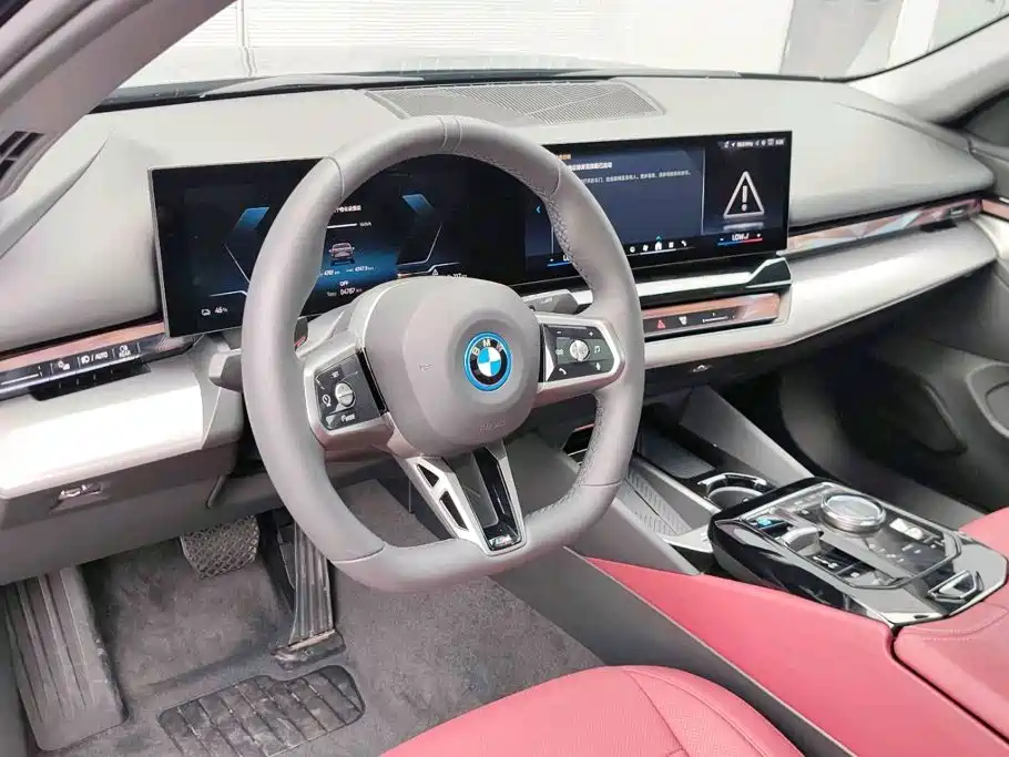 BMW i5 — миниатюра 7