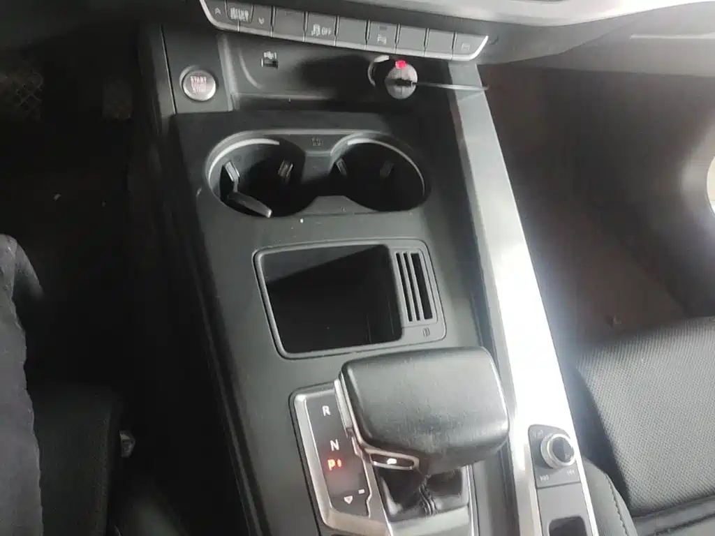 Audi A4L — миниатюра 10