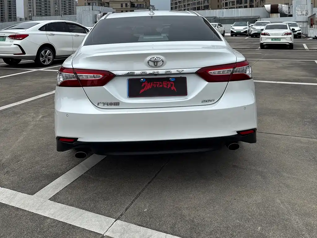 Toyota Camry 2021 2.0G Luxury
