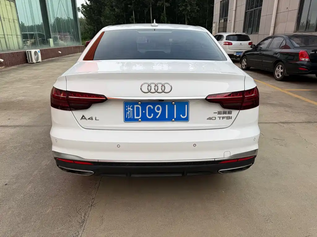 Audi A4L 2021 40 TFSI