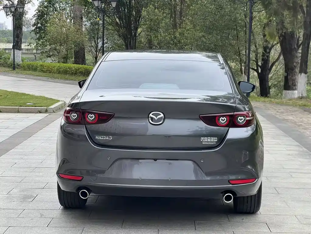 MAZDA 3 ANGKESAILA