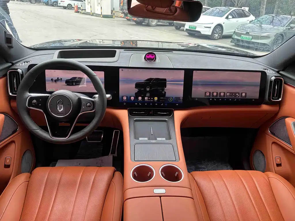 AITO ASK THE WORLD M8