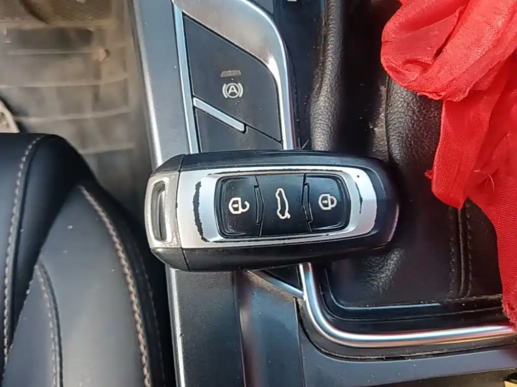 Geely Vision S1 — миниатюра 9