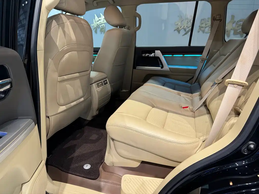 Toyota Land Cruiser — миниатюра 17