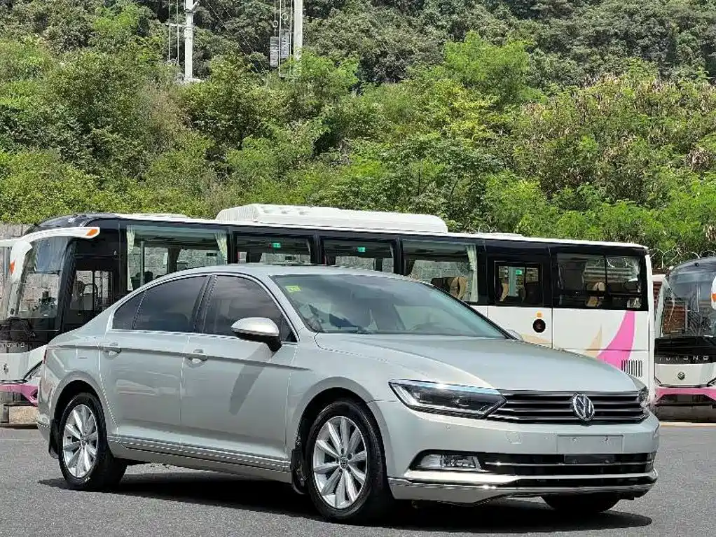 Volkswagen Magotan — миниатюра 3