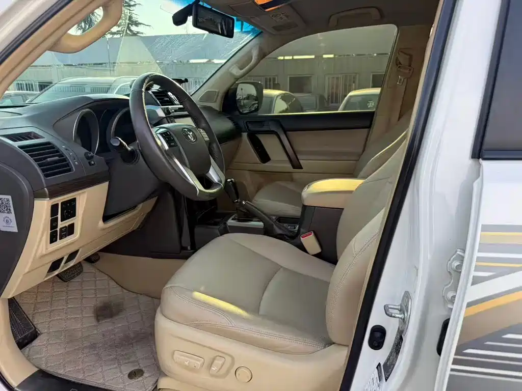 Toyota Prado (Import) — миниатюра 4