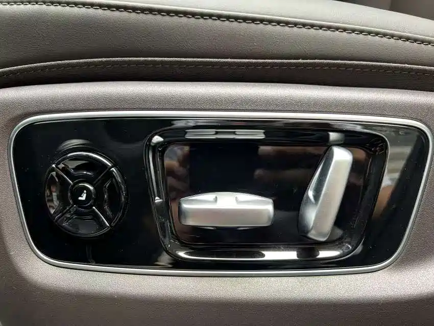 Li Auto Li L9 — миниатюра 10