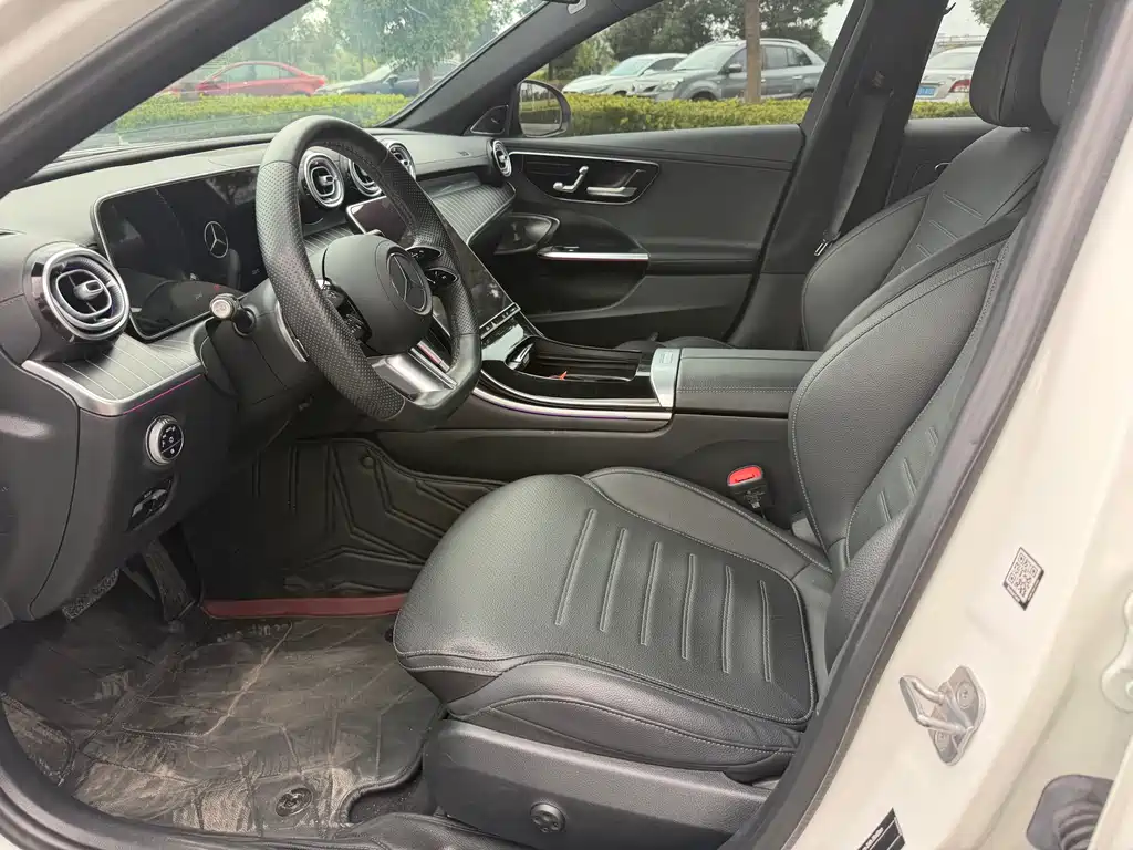 Mercedes-Benz C-Class — миниатюра 5