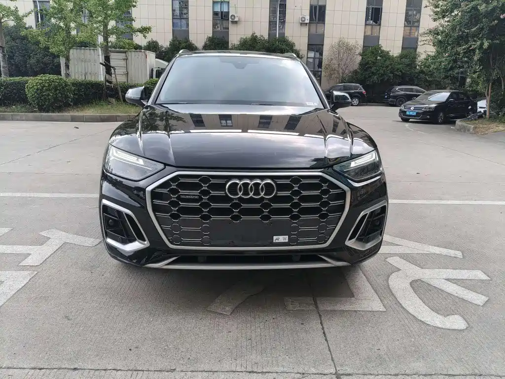 AUDI  Q5L