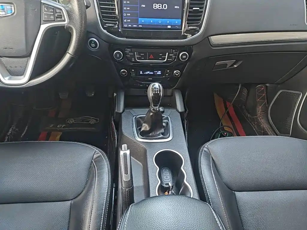 Geely Vision X6 — миниатюра 14