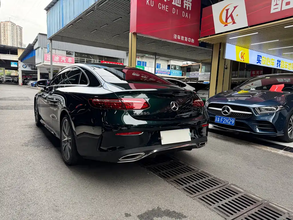 Mercedes-Benz E-Class (Import) — миниатюра 5