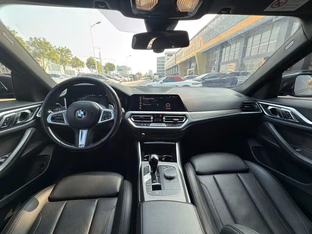 BMW 4 SERIES