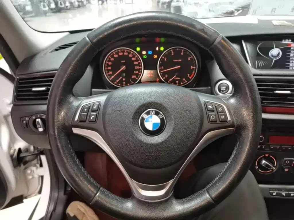 BMW X1 — миниатюра 11