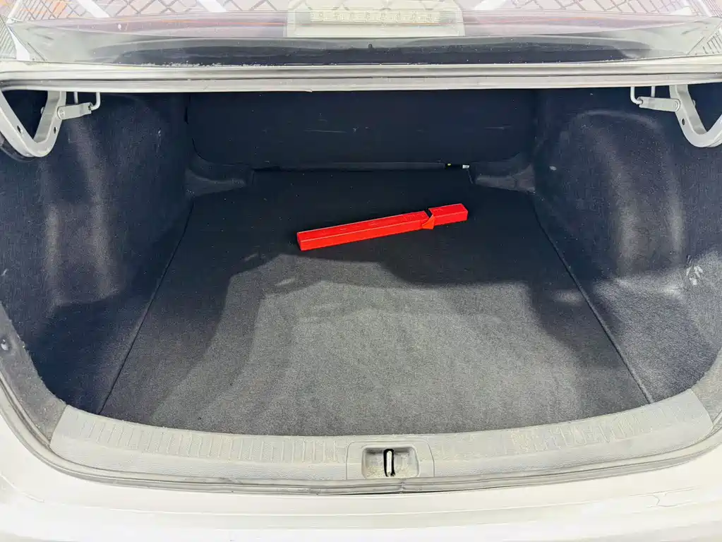 Toyota Corolla — миниатюра 13