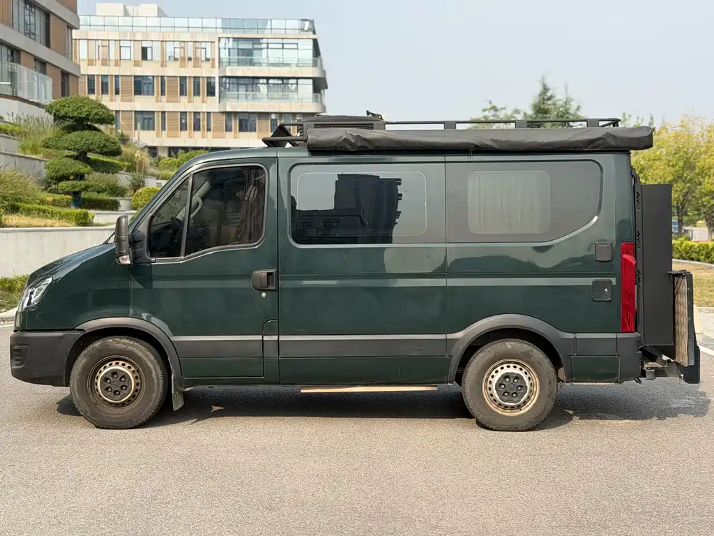 IVECO Ousheng — миниатюра 7