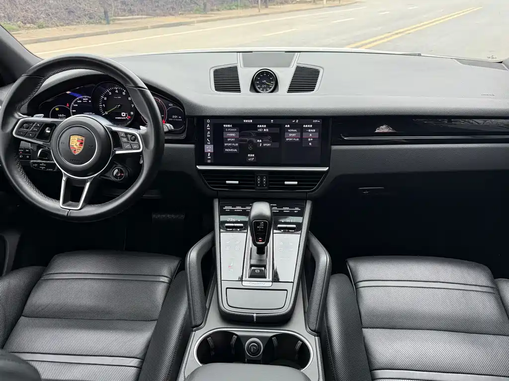 PORSCHE CAYENNE NEW ENERGY