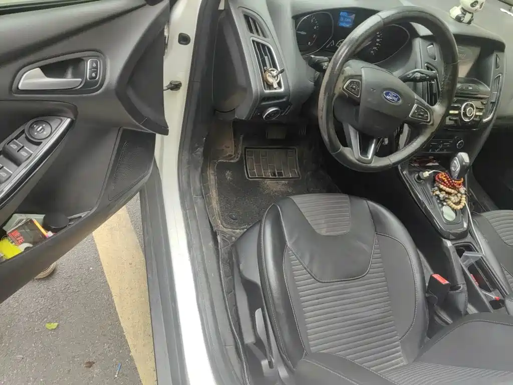 Ford Focus — миниатюра 12