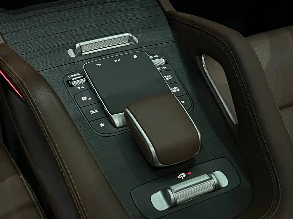 Mercedes-Benz GLE (Import) — миниатюра 18