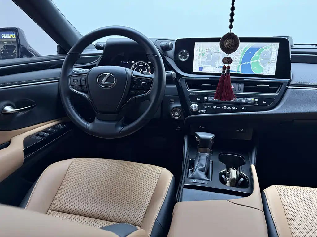 Lexus ES — фотографии объявления, Фото 19