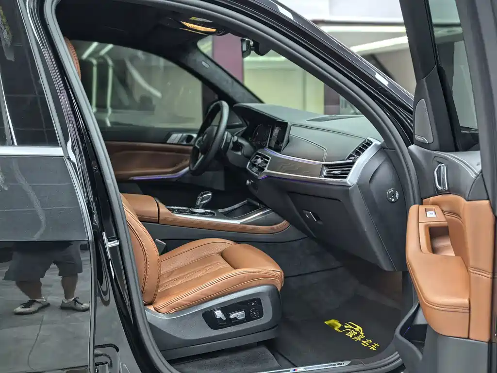 BMW X7 — миниатюра 12