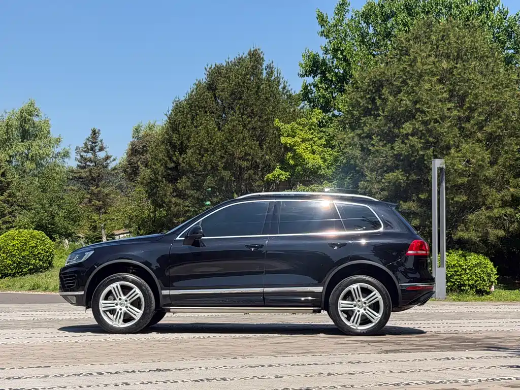 Volkswagen Touareg 2017 3.0TSI R-Line