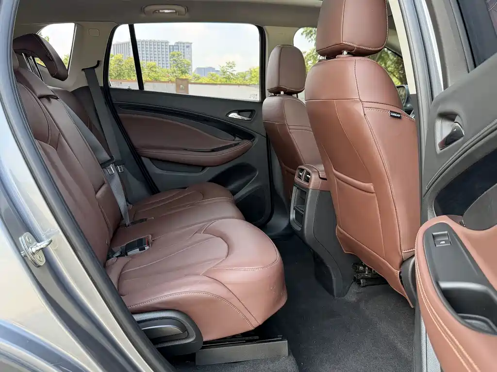 Buick Envision Plus — миниатюра 10