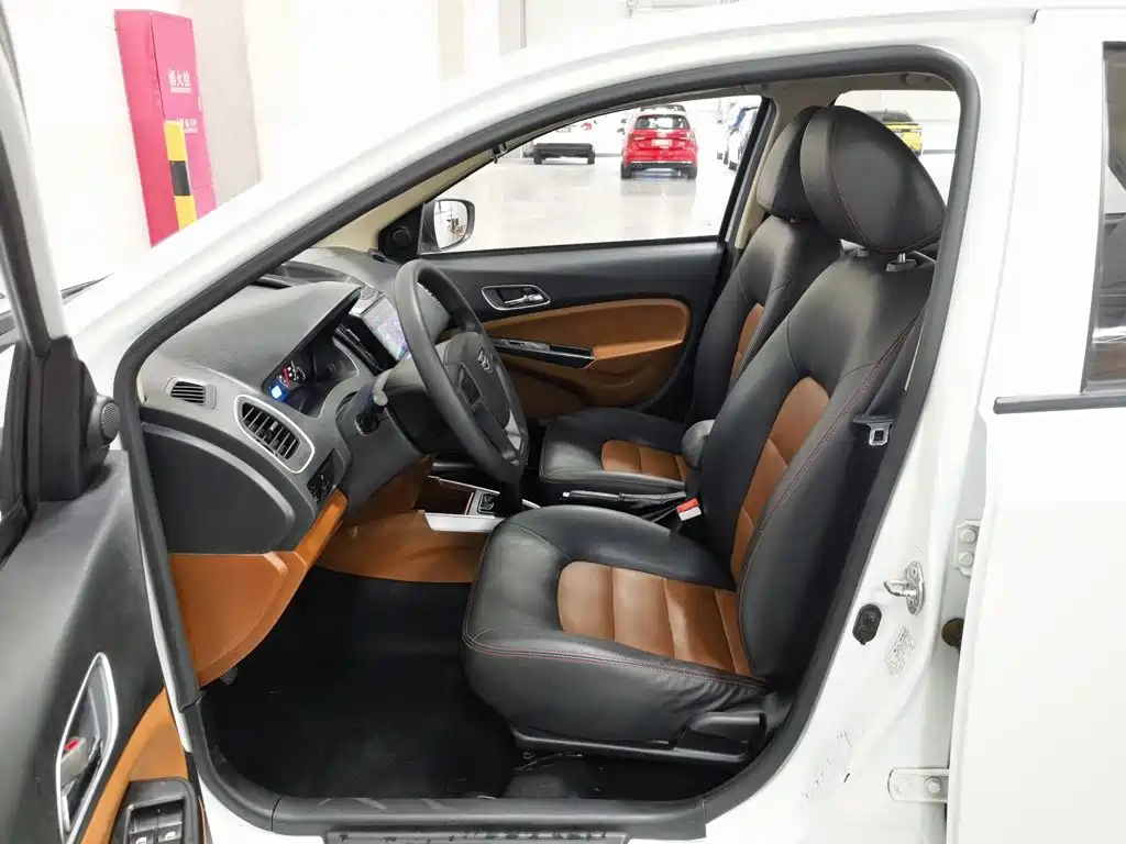Geely King Kong — миниатюра 10