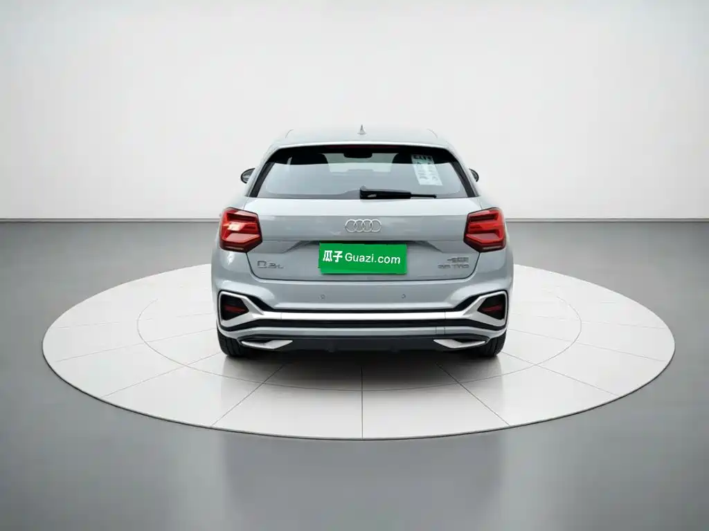 Audi Q2L — миниатюра 3